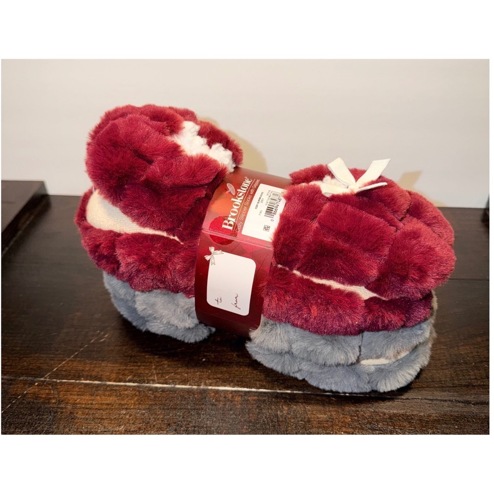 Brookstone 2-Pack Cozy Slipper Socks Anti slip Grippers Burgundy Grey Sz 7-9.5